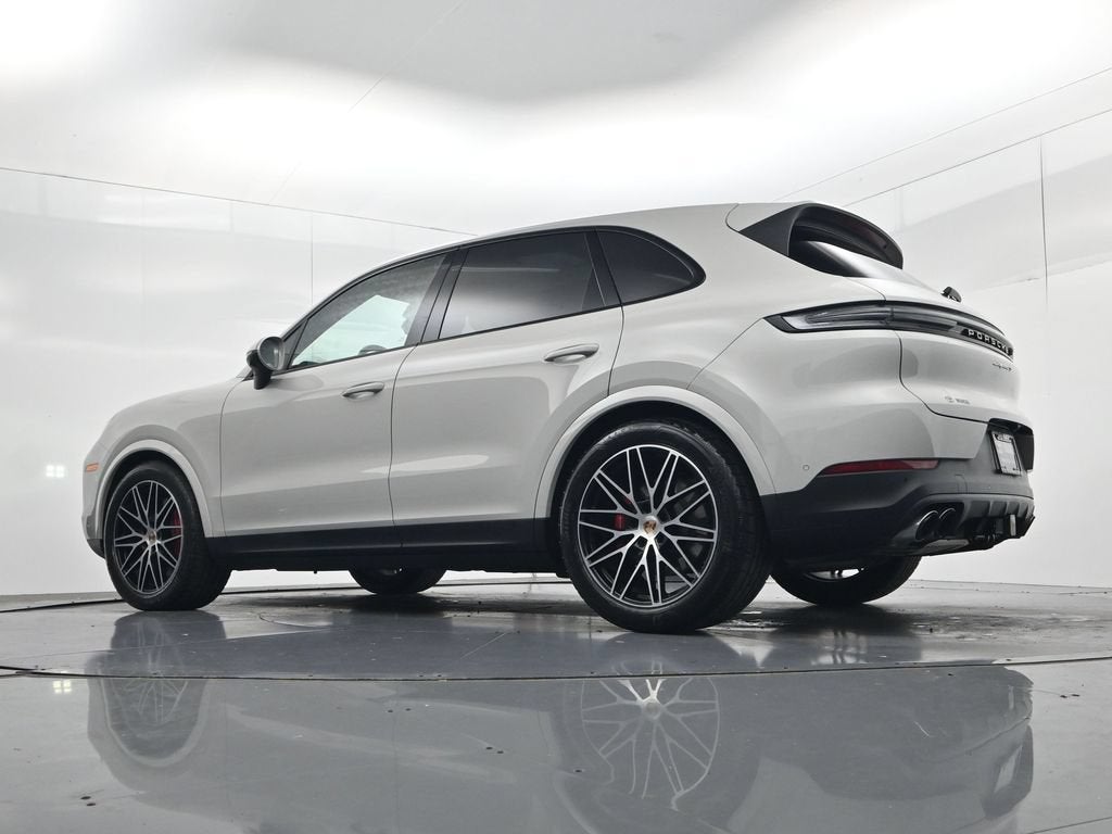 2025 Porsche Cayenne S
