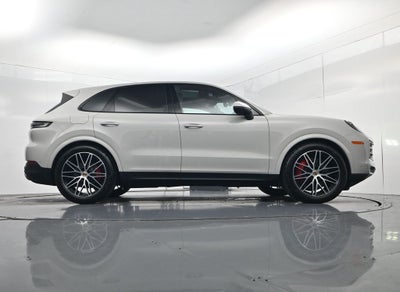 2025 Porsche Cayenne S