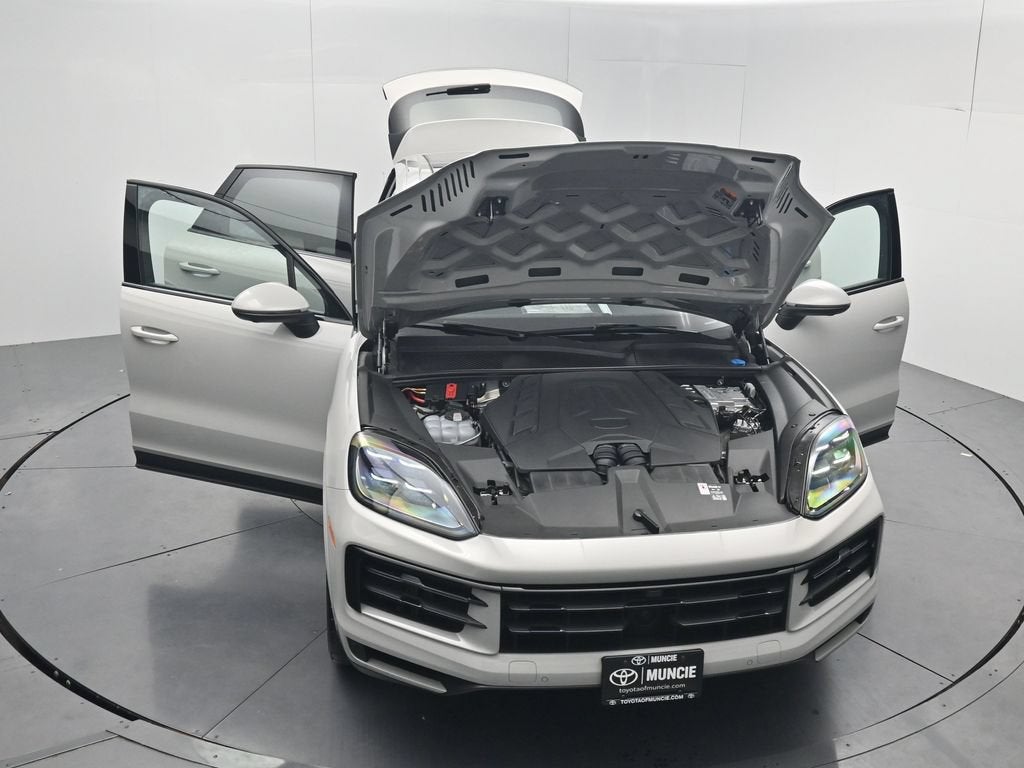 2025 Porsche Cayenne S