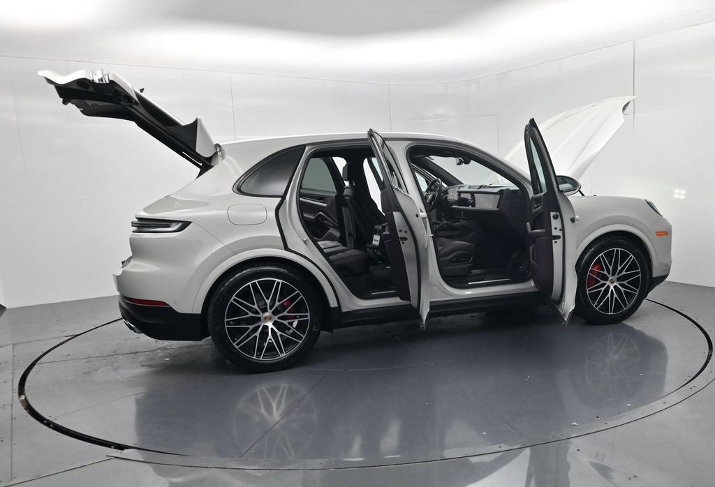 2025 Porsche Cayenne S