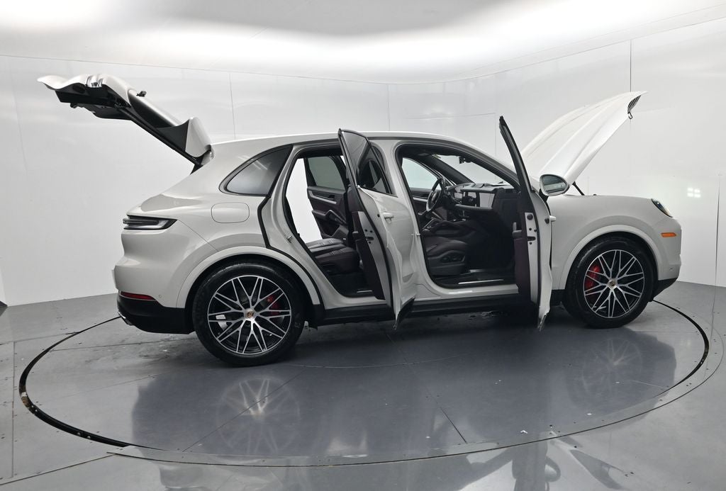 2025 Porsche Cayenne S