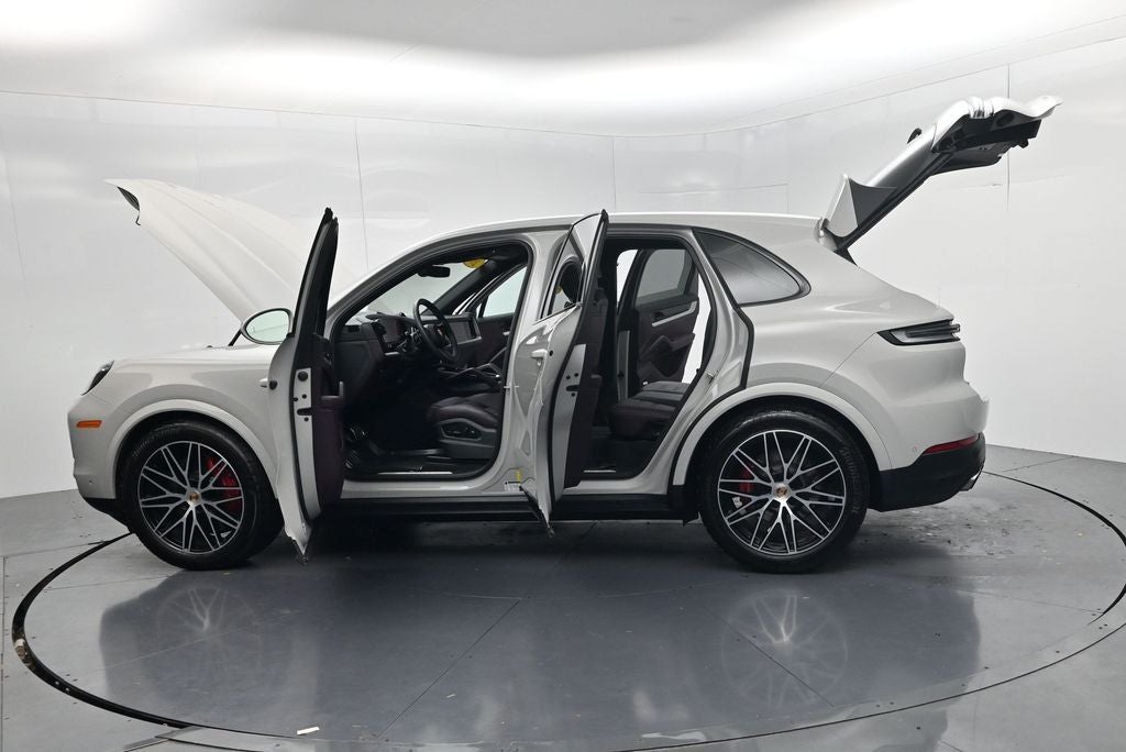 2025 Porsche Cayenne S