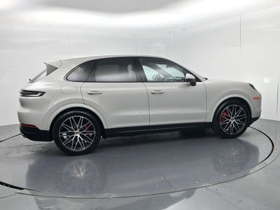 2025 Porsche Cayenne S