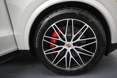 2025 Porsche Cayenne S
