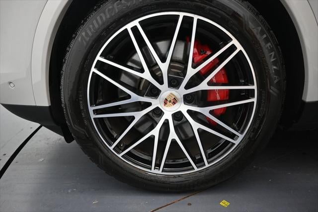 2025 Porsche Cayenne S