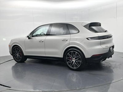 2025 Porsche Cayenne S