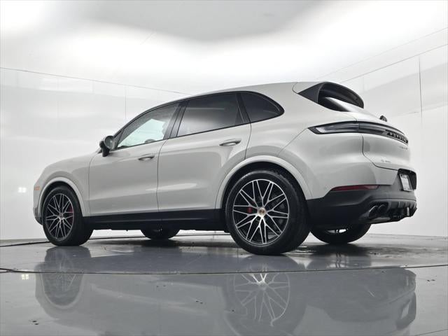 2025 Porsche Cayenne S