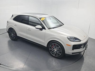 2025 Porsche Cayenne S