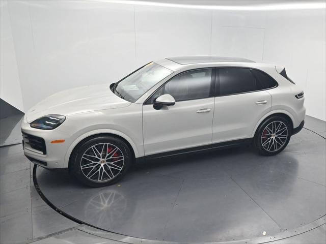 2025 Porsche Cayenne S