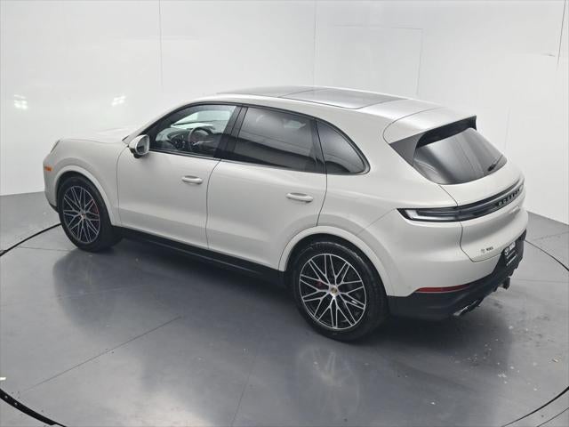 2025 Porsche Cayenne S
