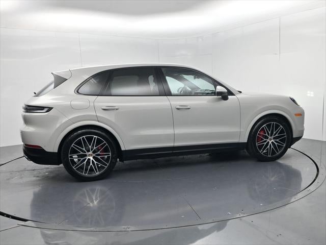 2025 Porsche Cayenne S