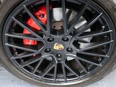 2022 Porsche Cayenne Coupe GTS