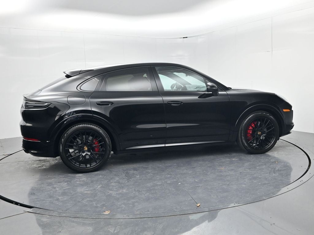 2022 Porsche Cayenne Coupe GTS