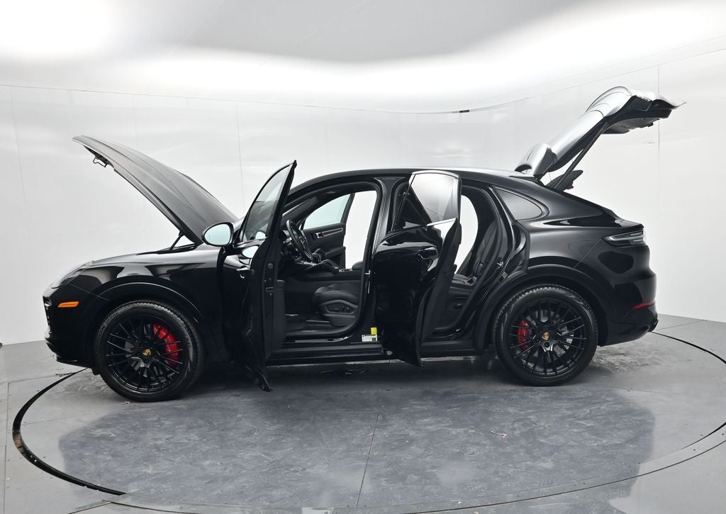 2022 Porsche Cayenne Coupe GTS