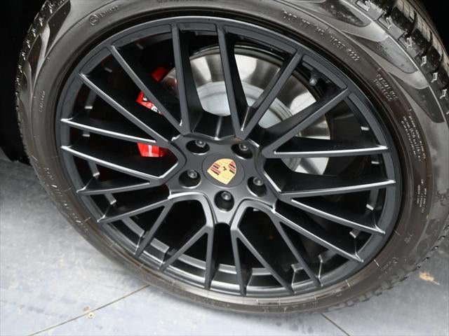 2022 Porsche Cayenne Coupe GTS