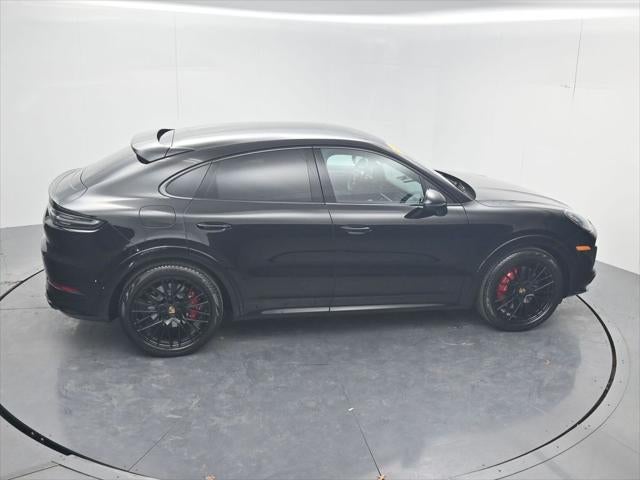2022 Porsche Cayenne Coupe GTS