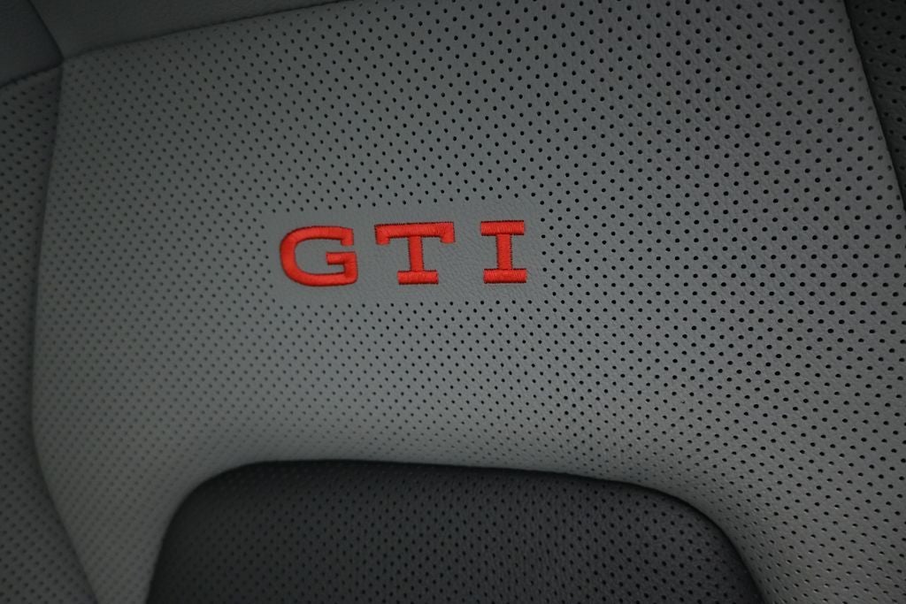 2024 Volkswagen Golf GTI 2.0T SE