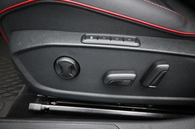 2024 Volkswagen Golf GTI 2.0T SE