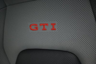 2024 Volkswagen Golf GTI 2.0T SE