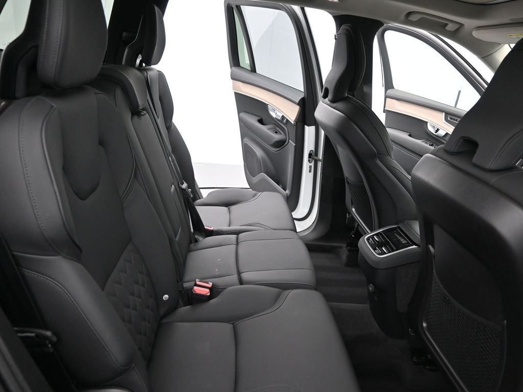2025 Volvo XC90 B5 Plus 2025.5