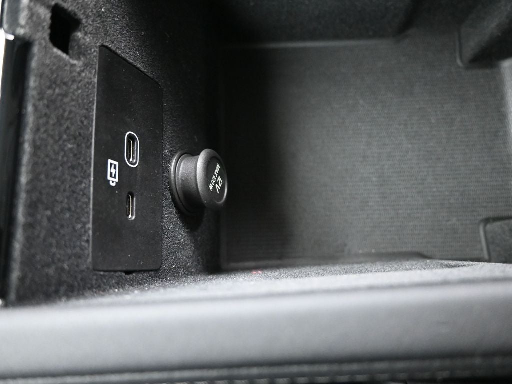 2025 Volvo XC90 B5 Plus 2025.5