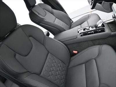 2025 Volvo XC90 B5 Plus 2025.5