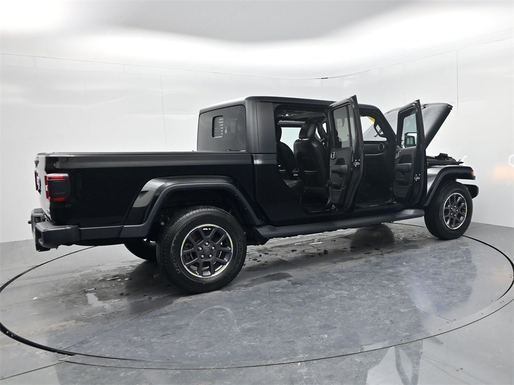 2022 Jeep Gladiator Overland