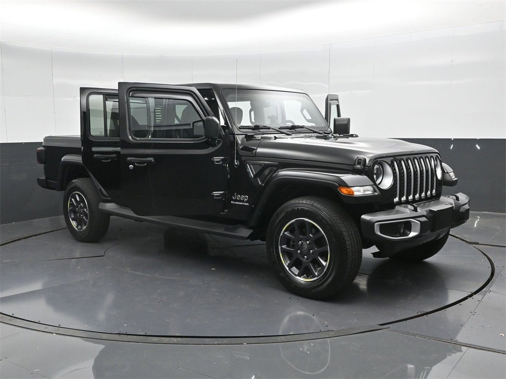 2022 Jeep Gladiator Overland