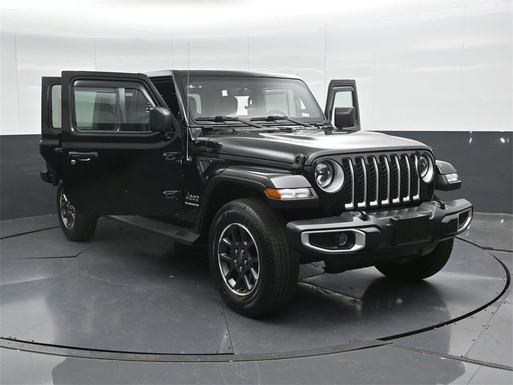 2022 Jeep Gladiator Overland