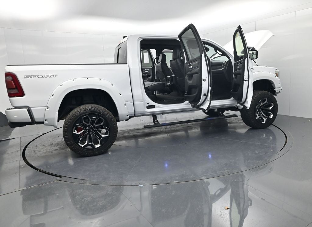 2021 RAM 1500 Big Horn/Lone Star Black Widow Package