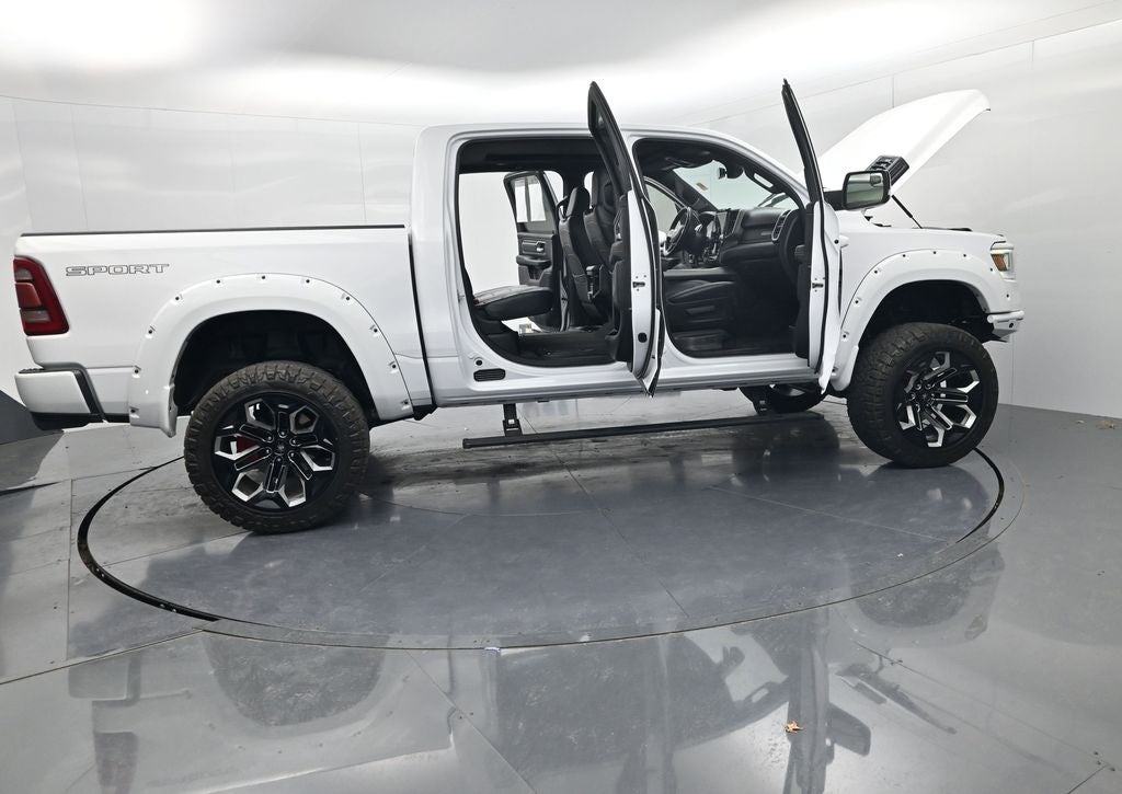 2021 RAM 1500 Big Horn/Lone Star Black Widow Package