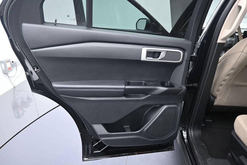 2023 Ford Explorer Base