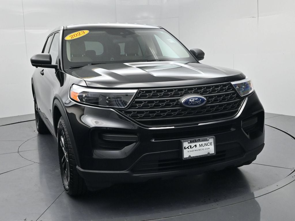 2023 Ford Explorer Base