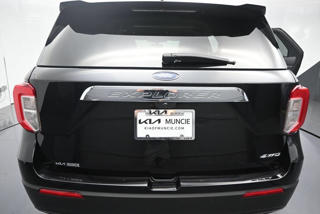 2023 Ford Explorer Base