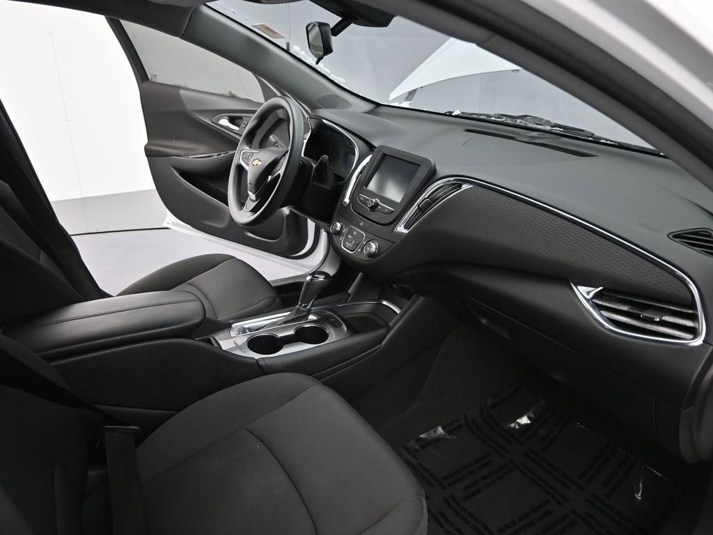 2017 Chevrolet Malibu LT 1LT