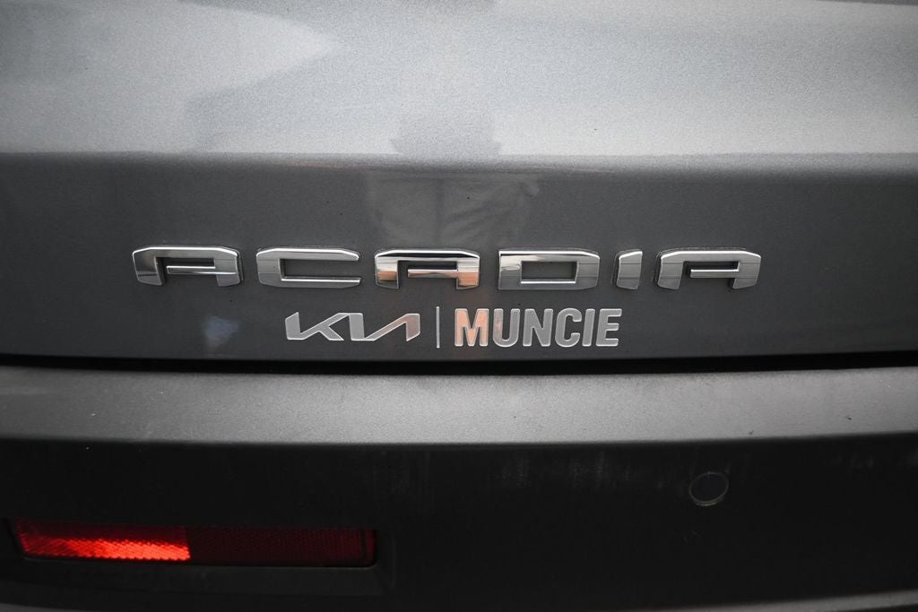 2022 GMC Acadia AT4