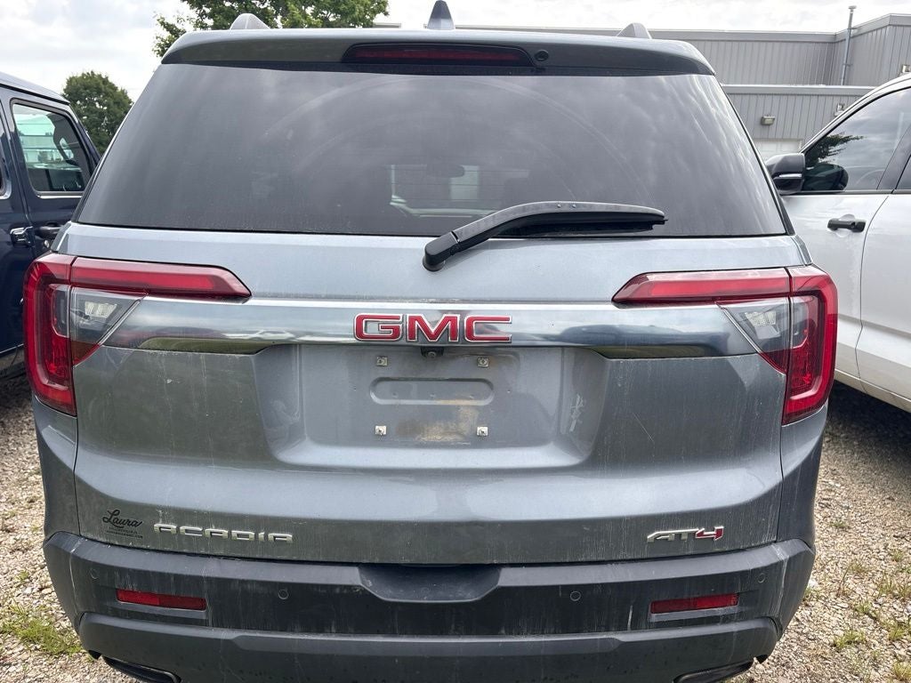 2022 GMC Acadia AT4
