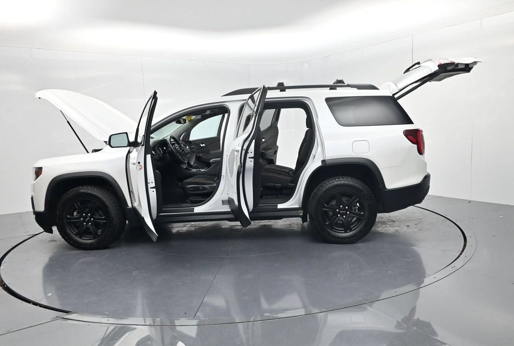 2021 GMC Acadia AT4