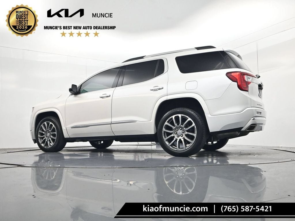 2023 GMC Acadia Denali