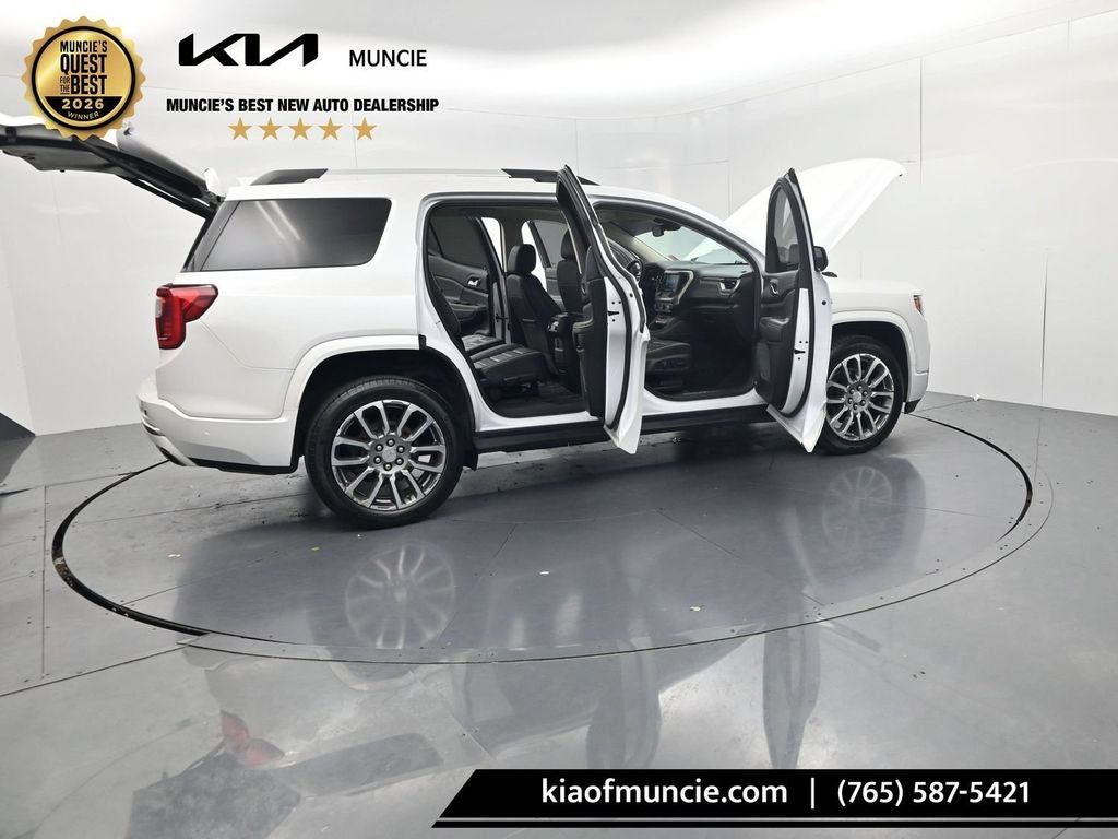 2023 GMC Acadia Denali
