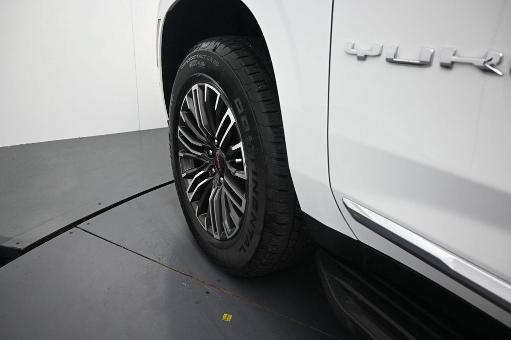 2025 GMC Yukon Elevation