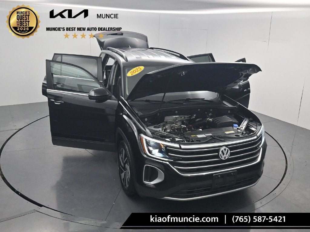 2025 Volkswagen Atlas 2.0T SE w/Technology