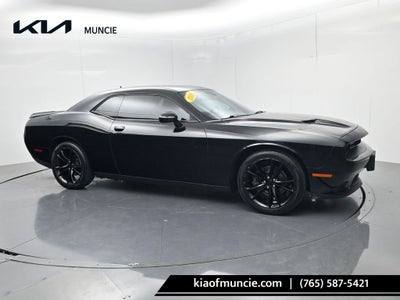 2016 Dodge Challenger SXT