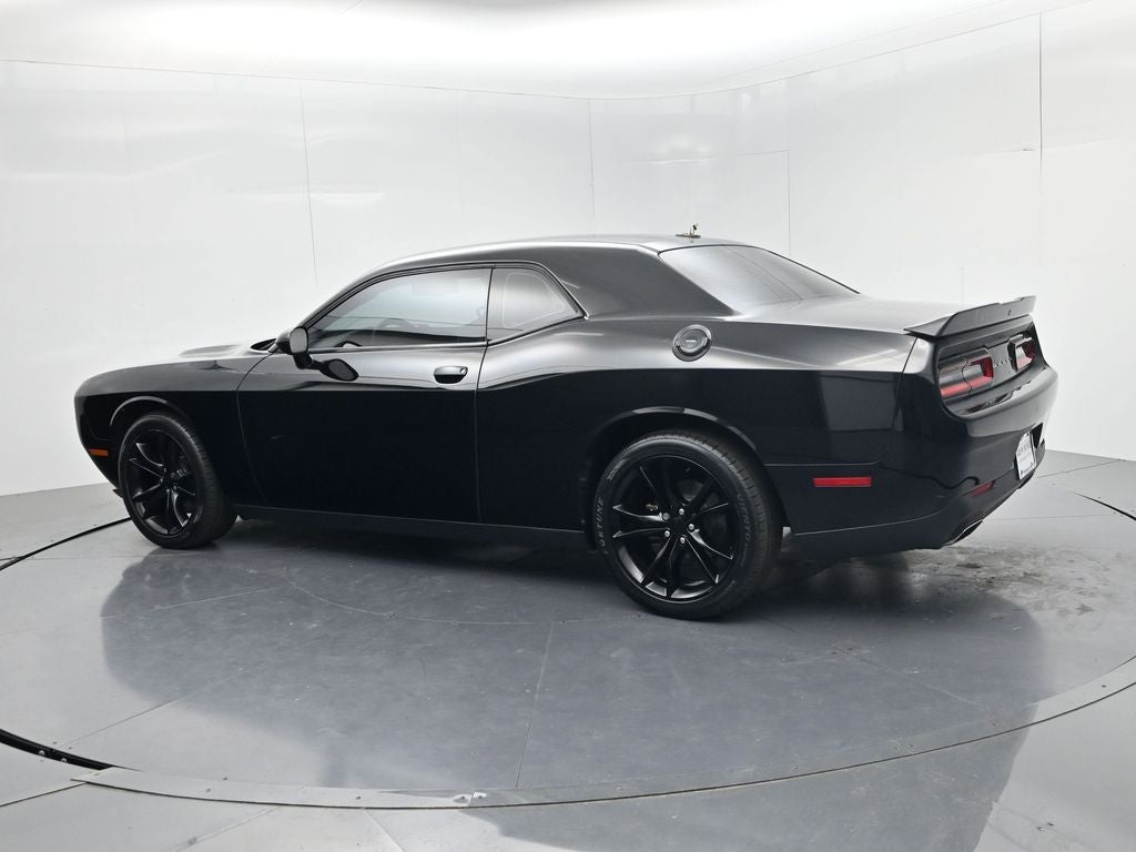 2016 Dodge Challenger SXT