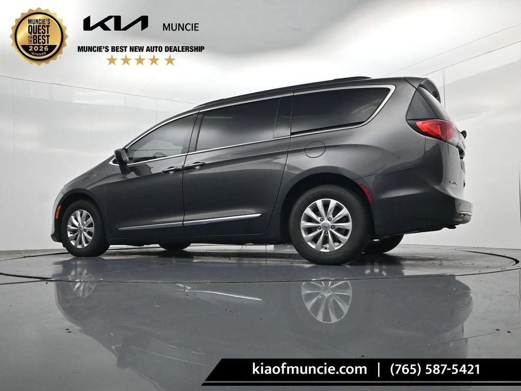 2017 Chrysler Pacifica Touring L