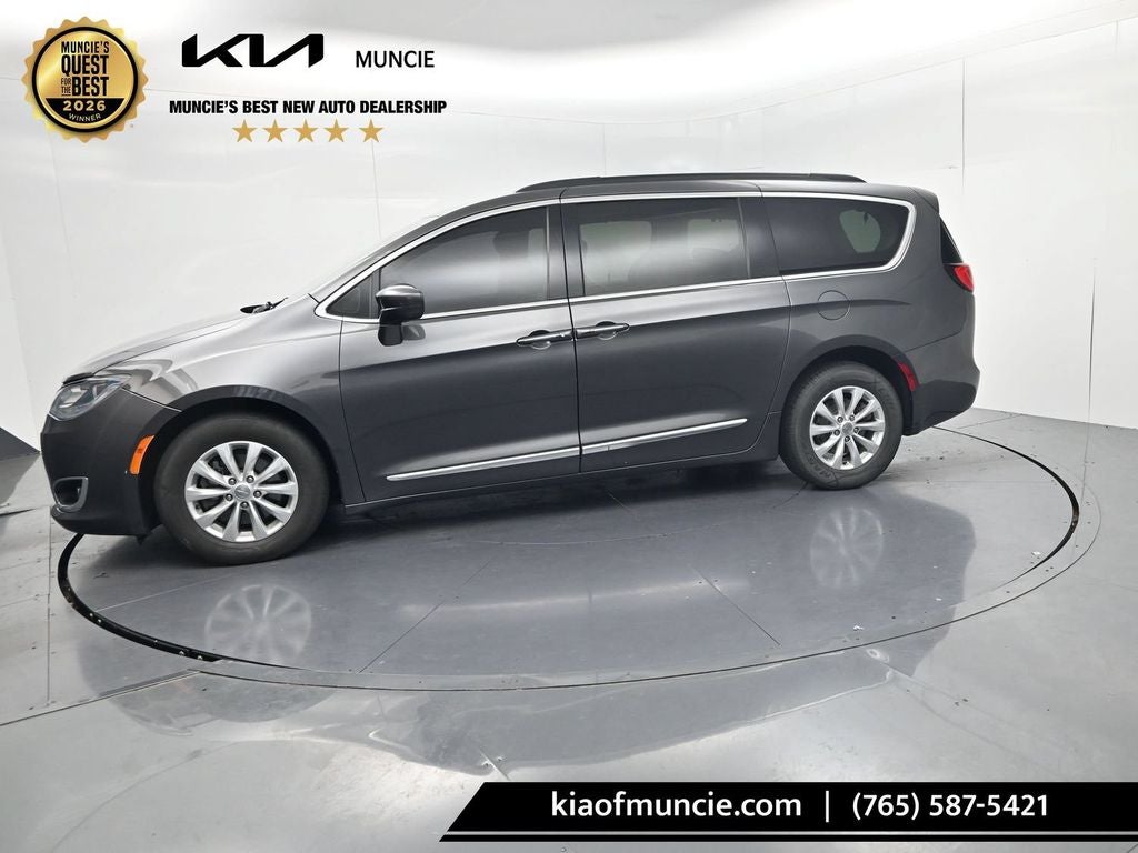 2017 Chrysler Pacifica Touring L