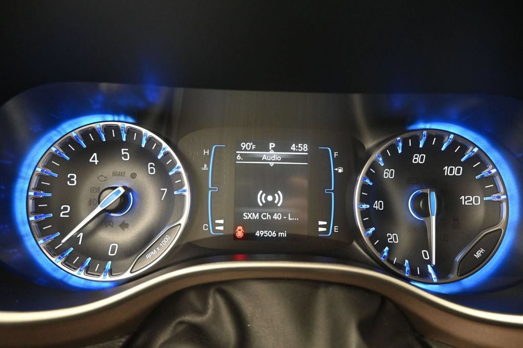 2023 Chrysler Voyager LX