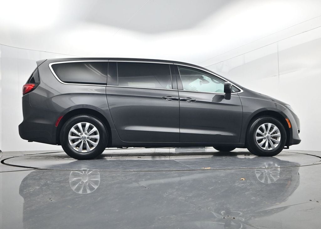 2018 Chrysler Pacifica Touring Plus