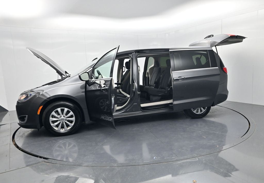 2018 Chrysler Pacifica Touring Plus