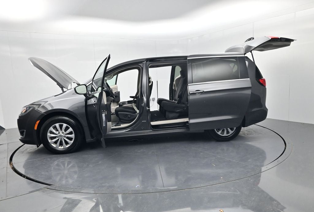 2018 Chrysler Pacifica Touring Plus